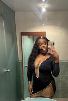671157698: Chica busca chico en Barcelona