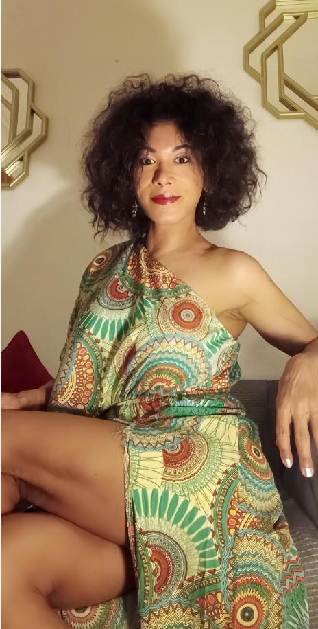614687735: Transexual en La Coruña