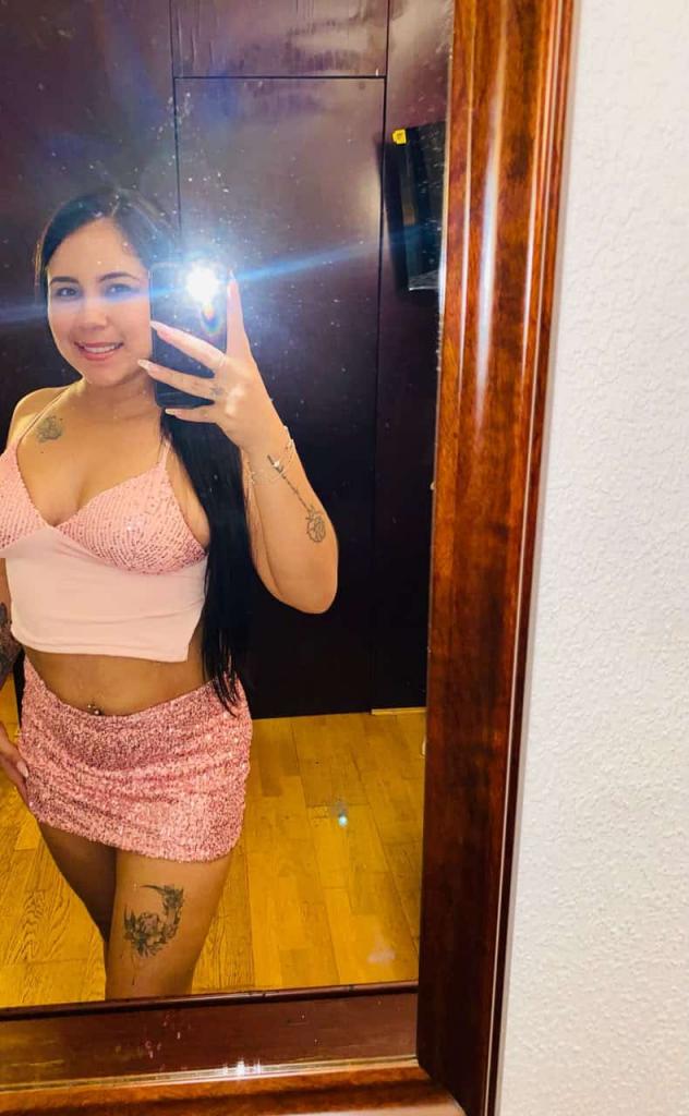 669022765: Chica busca chico en Barcelona