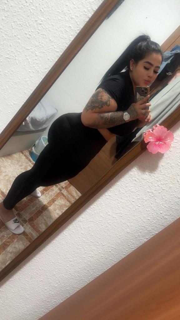 742081942: Chica busca chico en Almería