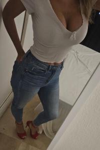 Chica busca chico en Sevilla: 