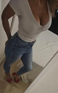 Chica busca chico en Sevilla: 