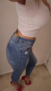 Chica busca chico en Sevilla: 