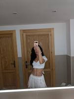 674240574: Chica busca chico en Ibiza