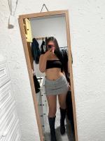 608873547: Chica busca chico en Ibiza