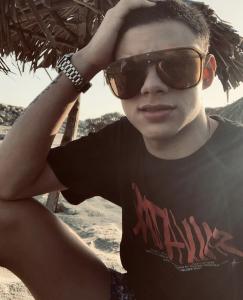 Chico busca chica en Tenerife: 
