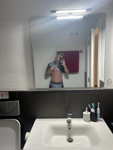 627429212: Chico busca chica en Madrid