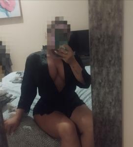 641435757: Chica busca chico en Sevilla