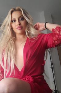 Chica busca chico en Almería: 