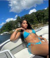 613763289: Chica busca chico en La Coruña