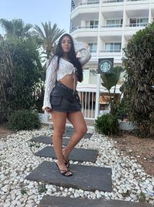 Chica busca chico en Ibiza: 