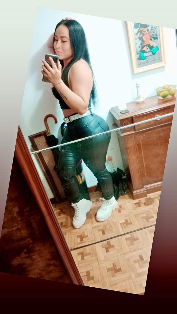 631858115: Chica busca chico en Cantabria
