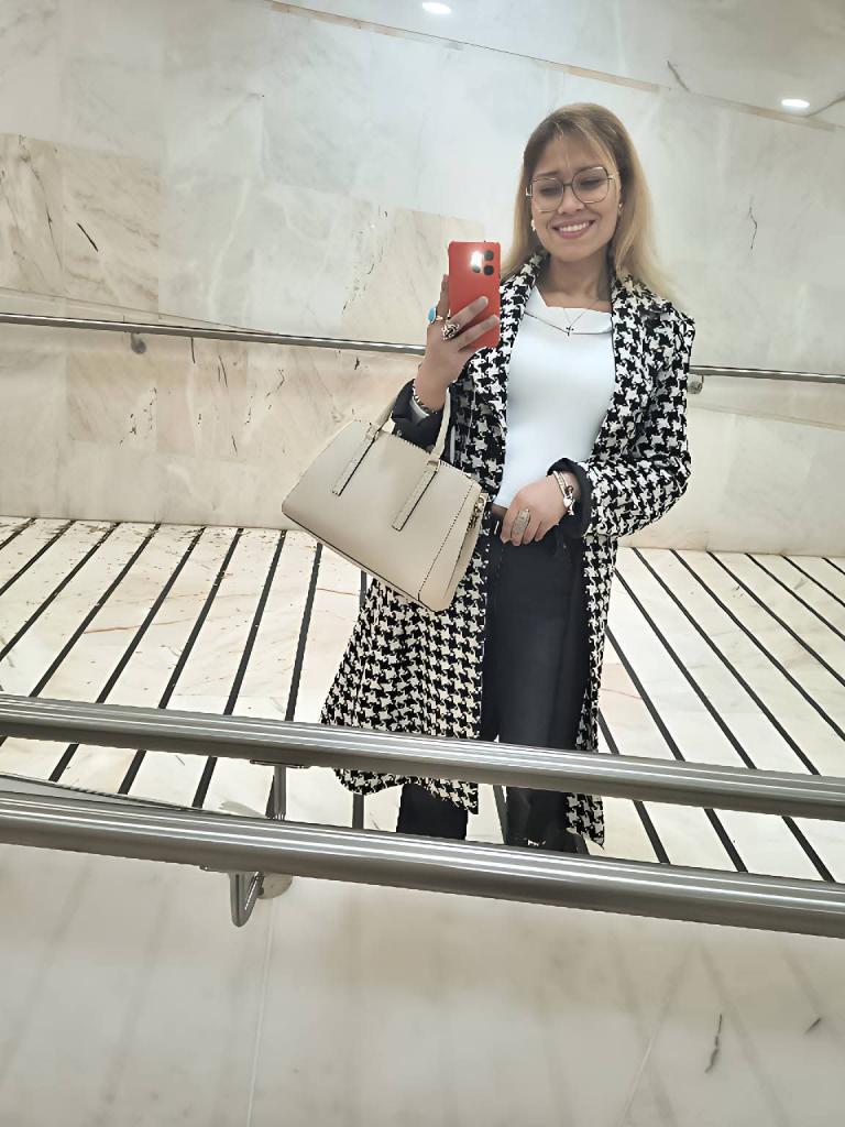 Chica busca chico en Madrid: 