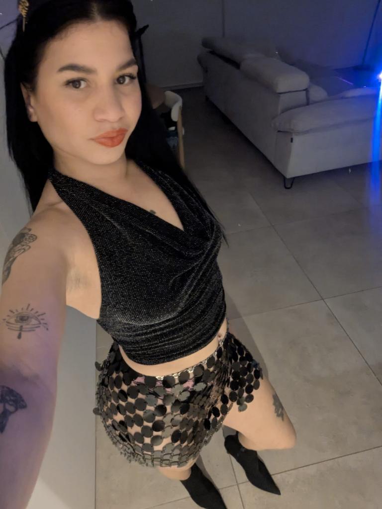 610623492: Chica busca chico en Menorca