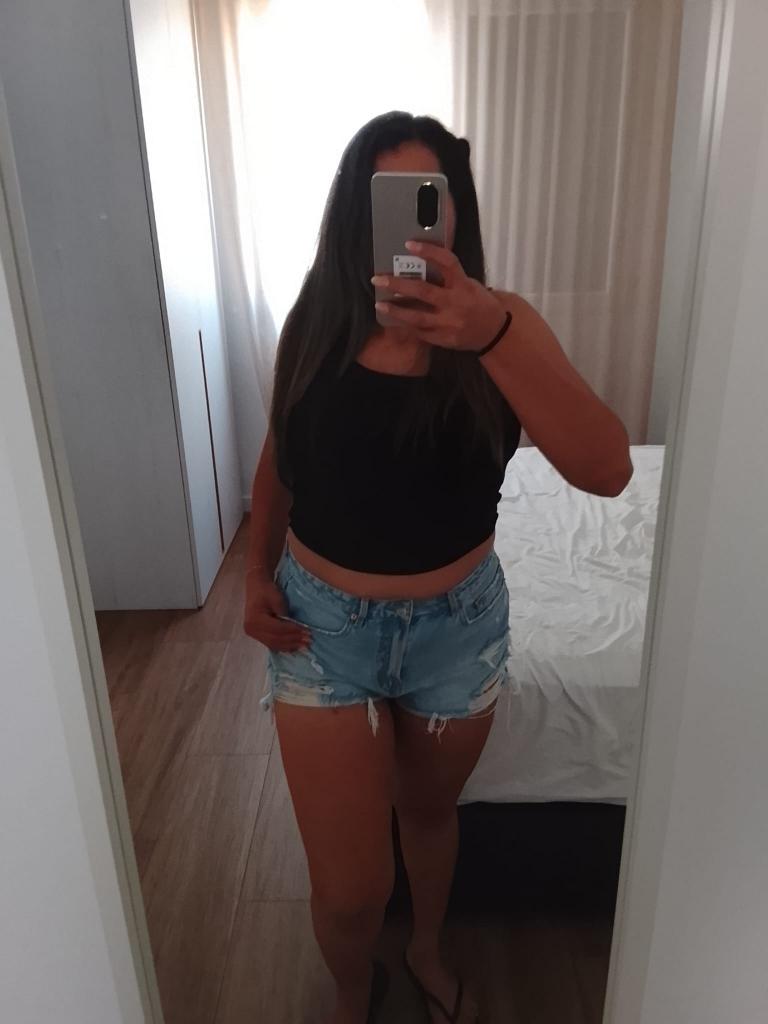 624119730: Chica busca chico en Granada