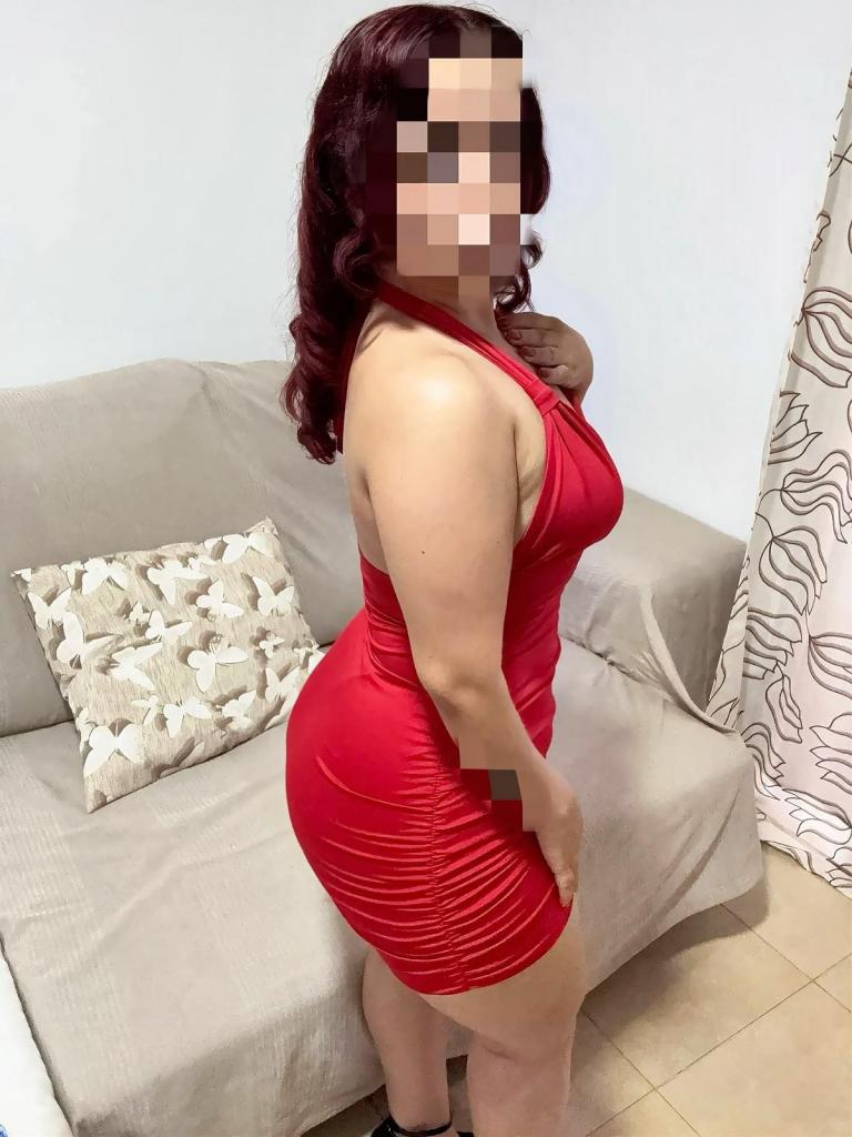 Chica busca chico en Almería: 