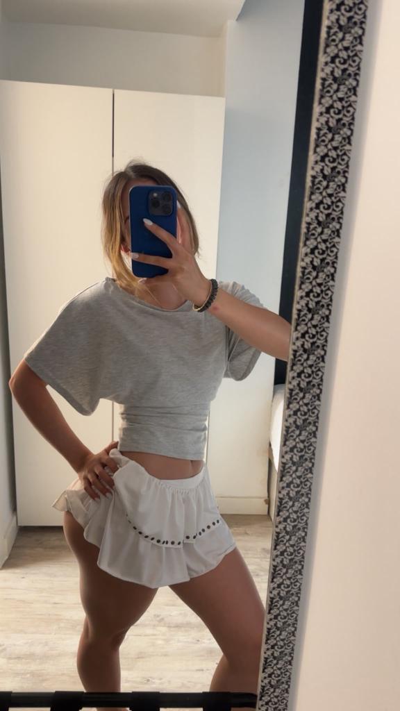 645807318: Chica busca chico en Granada