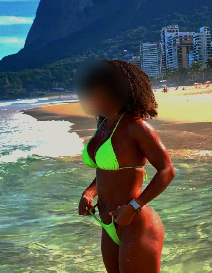 Chica busca chico en Cádiz: 
