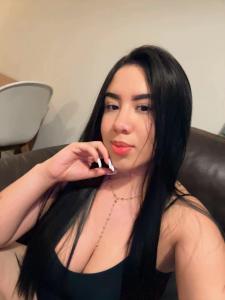 654725292: Chica busca chico en Cádiz