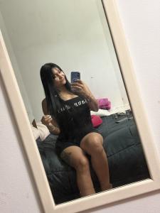 613943818: Chica busca chico en Pontevedra
