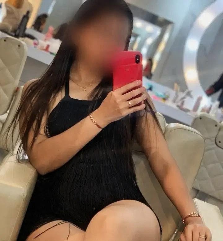 Chica busca chico en Sevilla: 