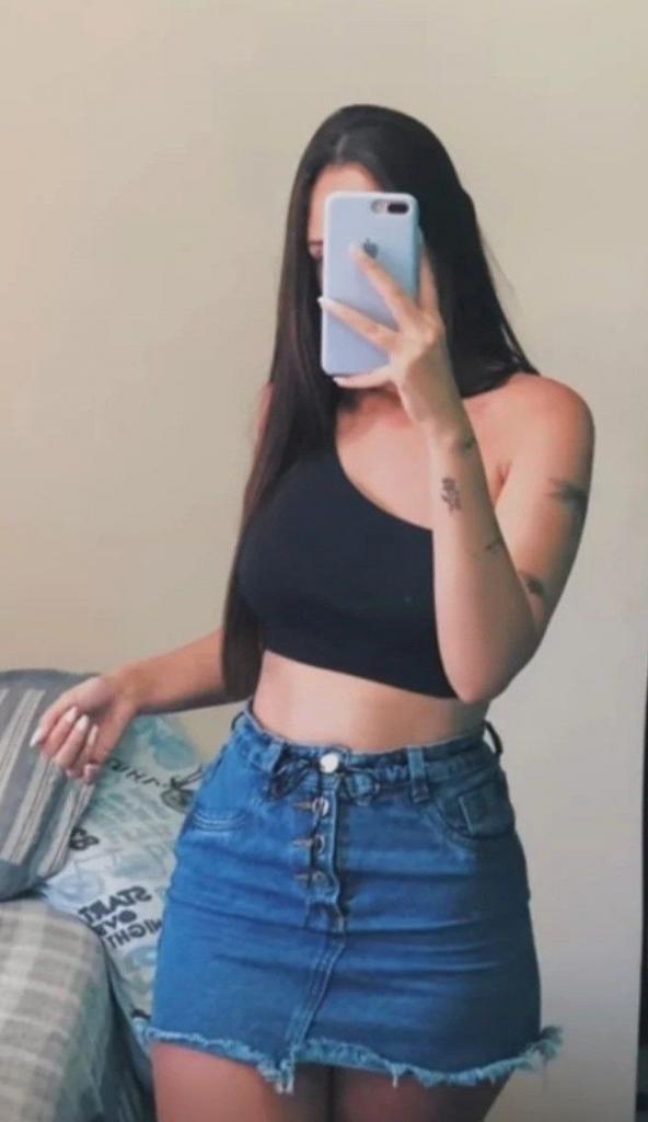675313767: Chica busca chico en Sevilla