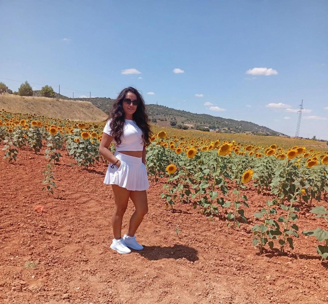 745002564: Chica busca chico en Valencia