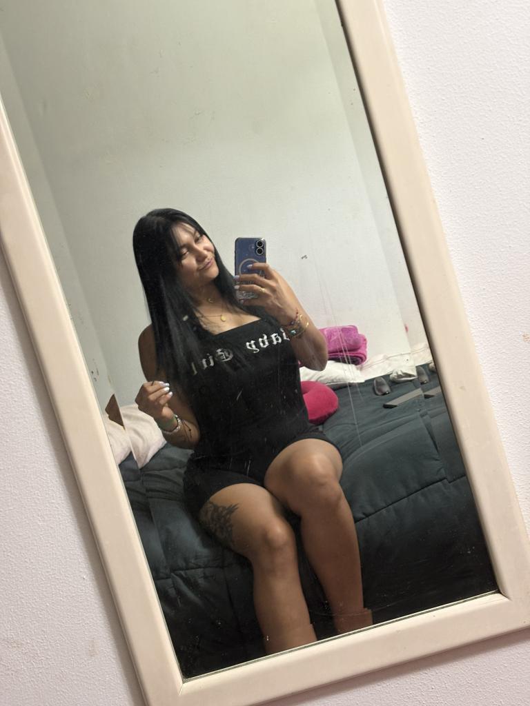 613943818: Chica busca chico en Pontevedra