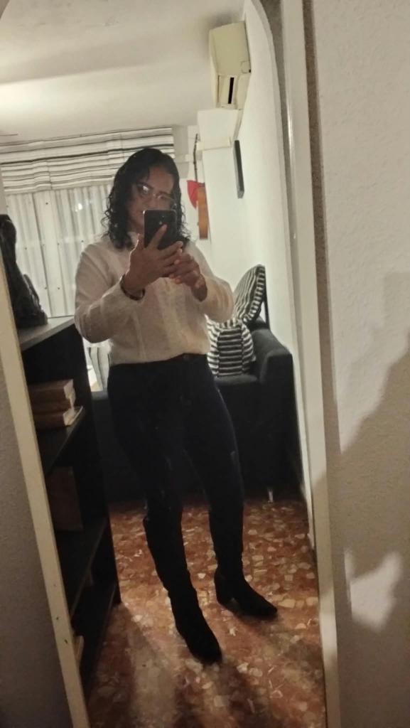 Chica busca chico en Teruel: 