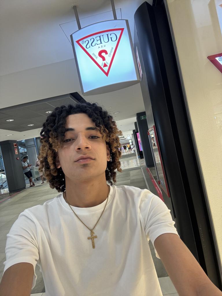 Chico busca chica en Alicante: 