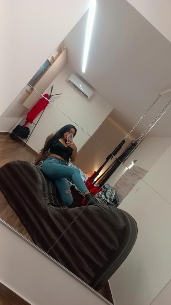 Chica busca chico en Sevilla: 