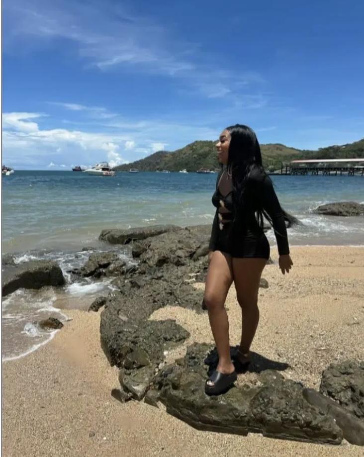 614641582: Chica busca chico en Cádiz