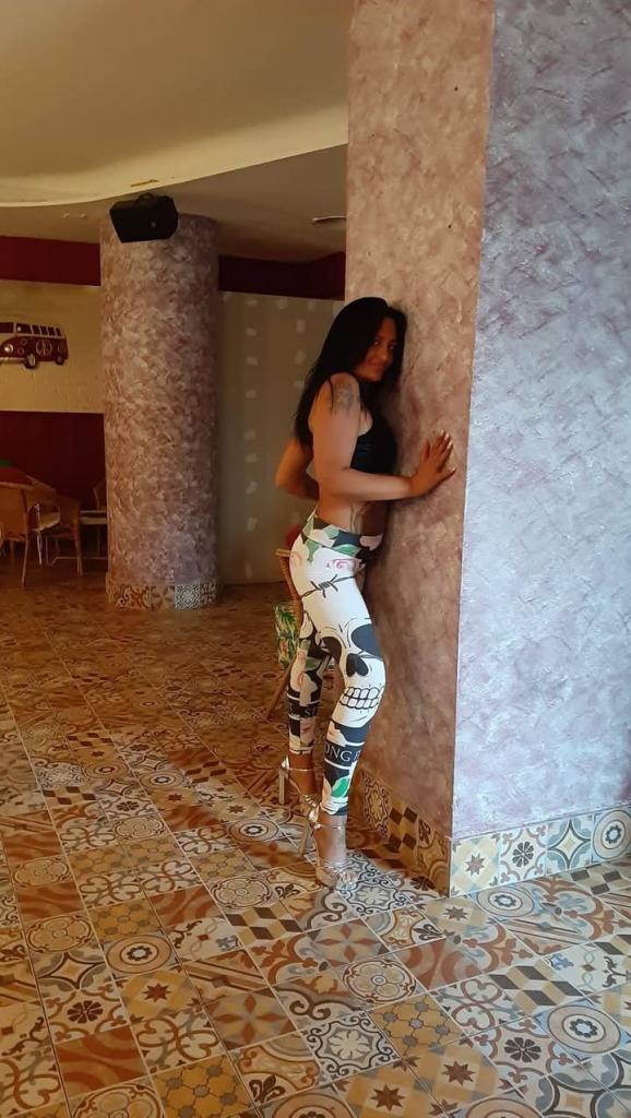 Chica busca chico en Cádiz: 