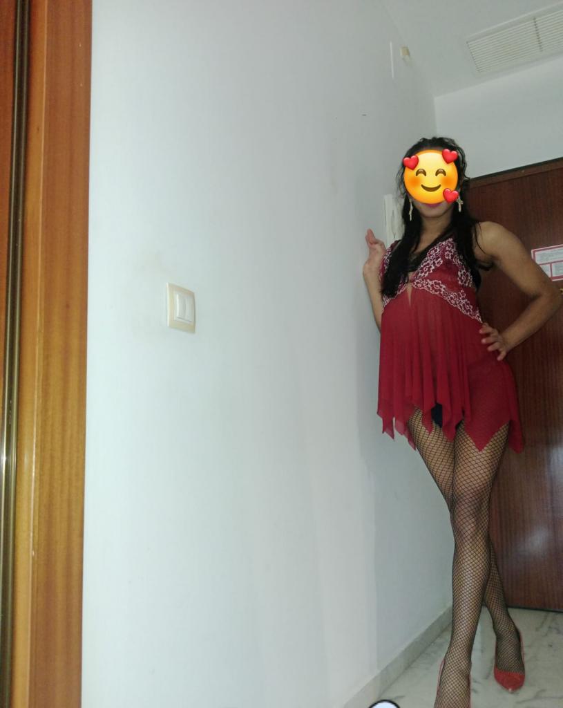 Chico busca chica en Sevilla: 