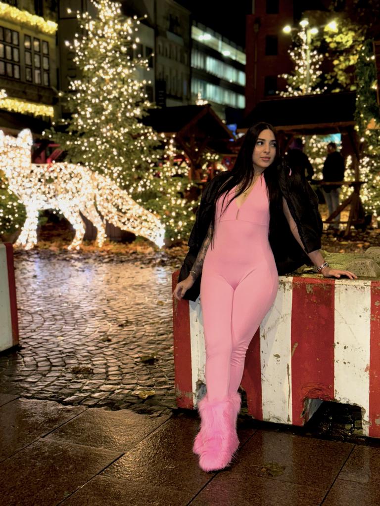 611203365: Chica busca chico en Cádiz