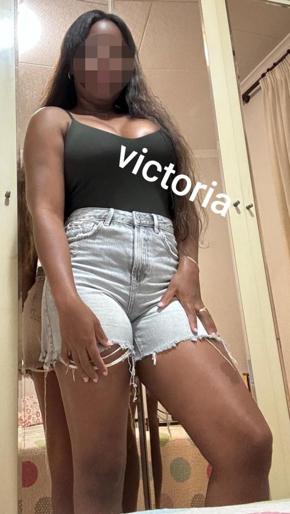 Chica busca chico en Tenerife: 