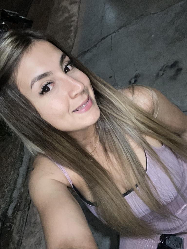 Chica busca chico en Granada: 