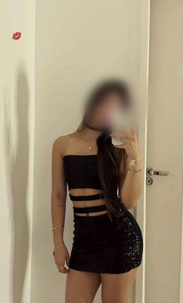 Chica busca chico en Ibiza: 