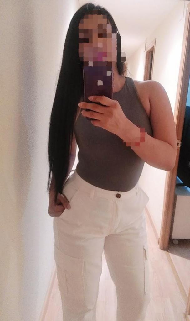 698539828: Chica busca chico en Zaragoza