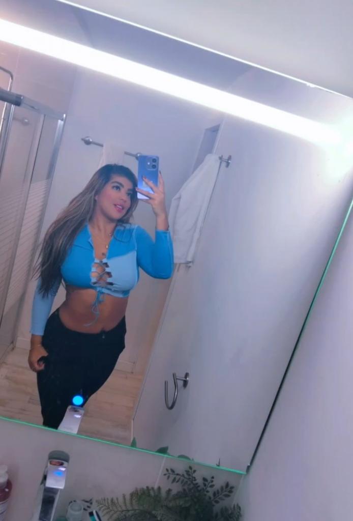 Chica busca chico en Tenerife: 