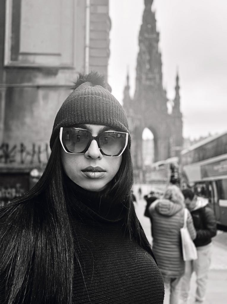 657319427: Transexual en Pontevedra