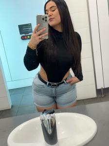 643975754: Chica busca chico en Pontevedra