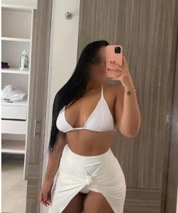 634260733: Chica busca chico en Sevilla