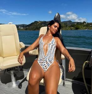 687692981: Chica busca chico en Madrid