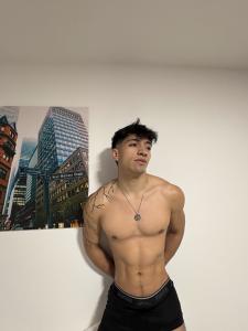 603389812: Chico busca chica en Madrid