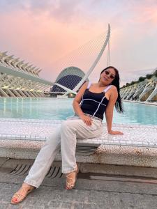 612223217: Chica busca chico en Barcelona