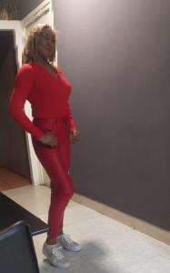 654798258: Chica busca chico en Barcelona