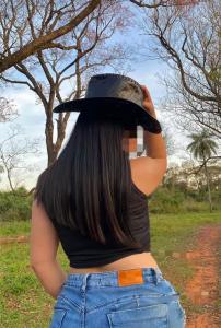 613633543: Chica busca chico en Madrid