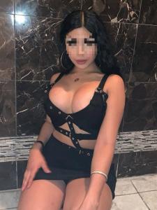 667734704: Chica busca chico en Lérida