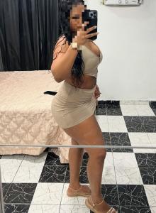 667299856: Chica busca chico en Sevilla